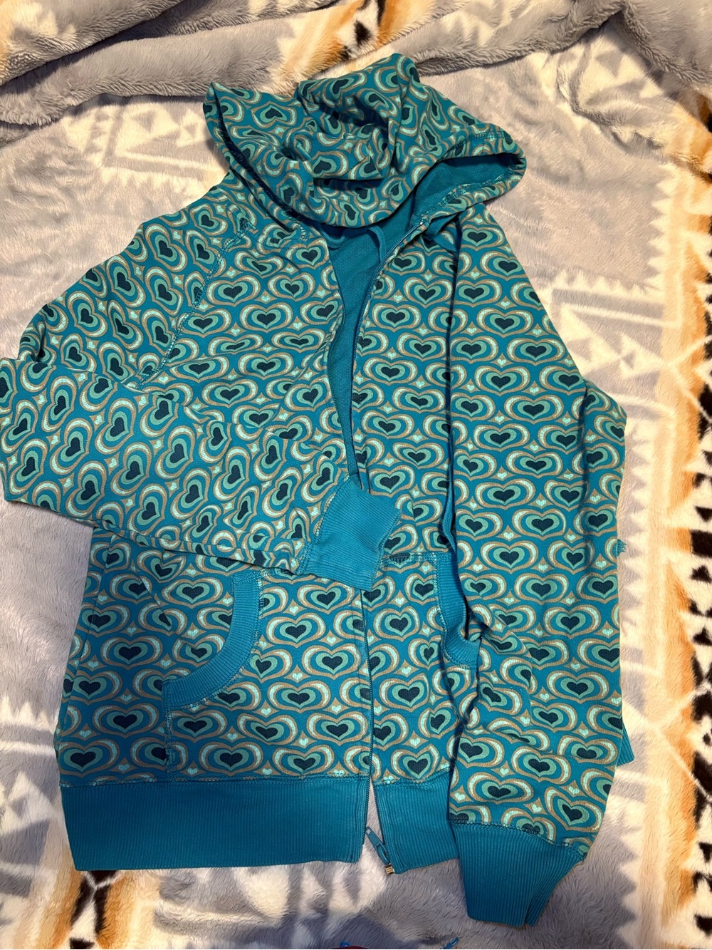 Forever 21 Teal Heart Print Zip Hoodie